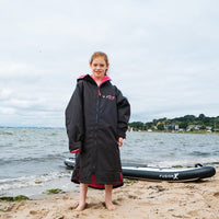 Saltie Junior Changing Robe - Black/Hot Pink